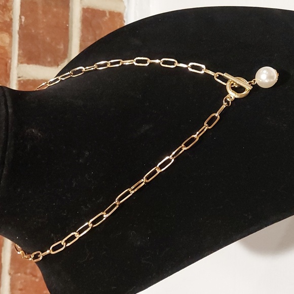 Woman's Fashion Pearl Pendant Gold Necklace - Picture 2 of 8